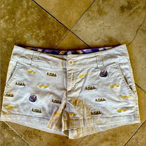 LSU college ladies khaki shorts very good condition size 7 - Picture 2 of 9